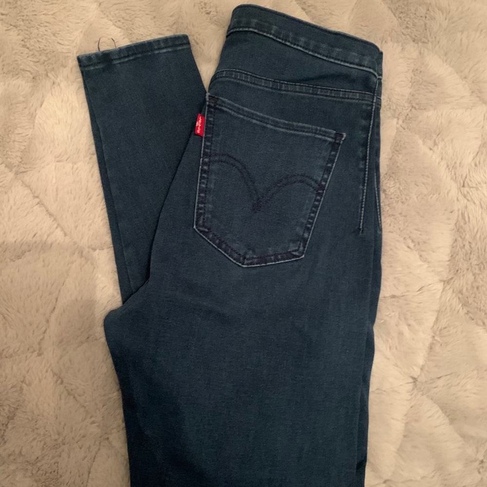 Levi skinny jeans